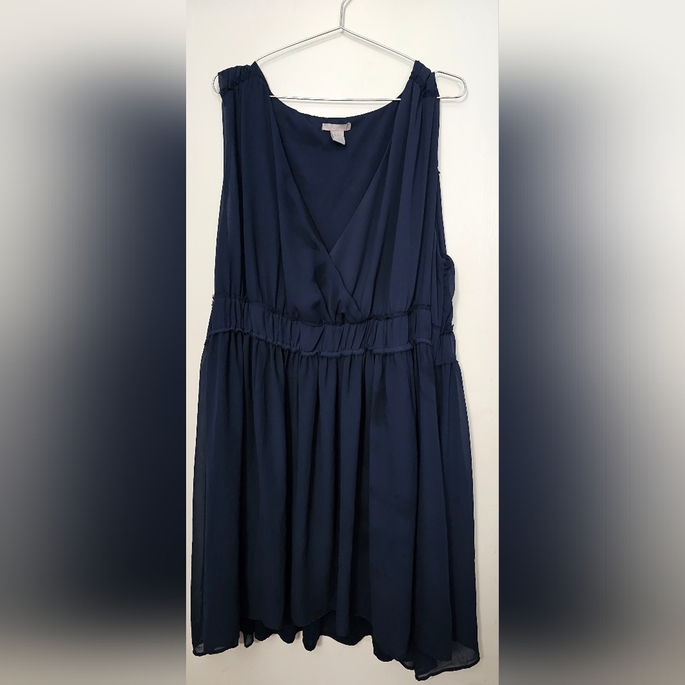 H&M+ Navy Sleeveless Dress - Size 24